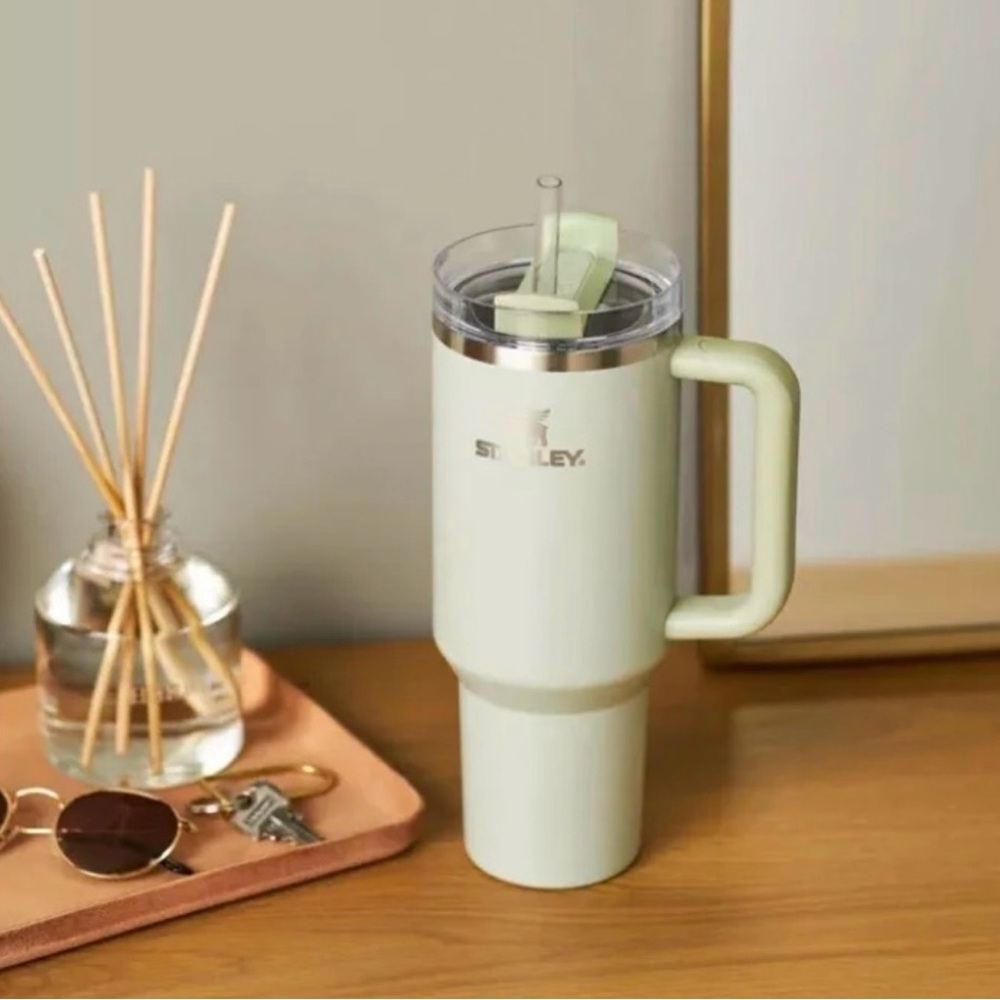 Stanley x Hearth & Hand - 40oz Tumbler - Green